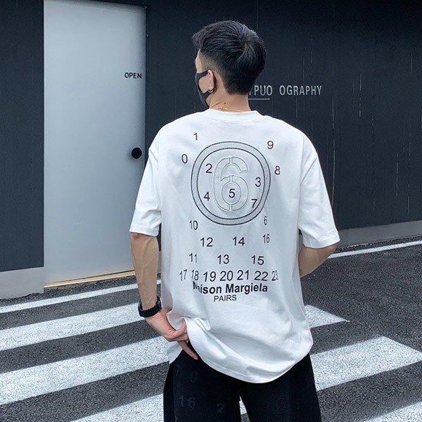 大人気！エムエム6 コピー オーバーサイズ ナンバーロゴ Tシャツ Mab82956